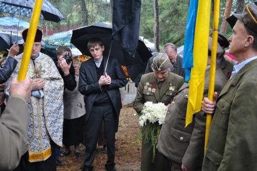 Відкриття пам'ятника воїнам УПА